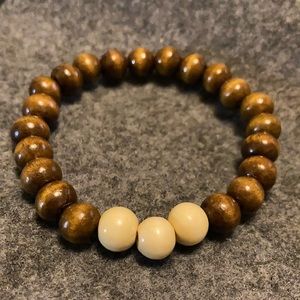 Unisex wooden bead bracelet